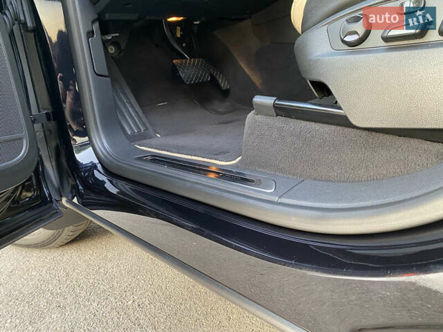 Черный Фольксваген Туарег, объемом двигателя 2.97 л и пробегом 185 тыс. км за 22999 $, фото 61 на Automoto.ua