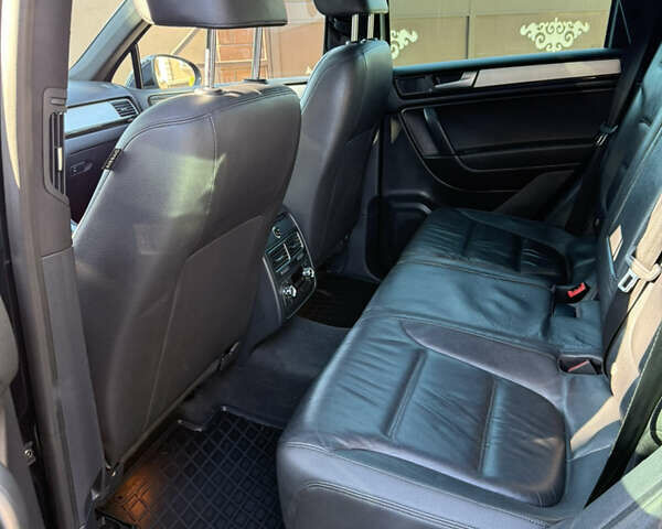 Фольксваген Туарег 2013 в Черновцах на Automoto.ua Черный Фольксваген Туарег, объемом двигателя 2.97 л и пробегом 276 тыс. км за 18900 $, фото 43 на Automoto.ua