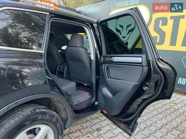 Черный Фольксваген Туарег, объемом двигателя 2.97 л и пробегом 259 тыс. км за 15900 $, фото 28 на Automoto.ua