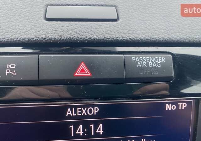 Черный Фольксваген Туарег, объемом двигателя 2.97 л и пробегом 348 тыс. км за 19500 $, фото 75 на Automoto.ua