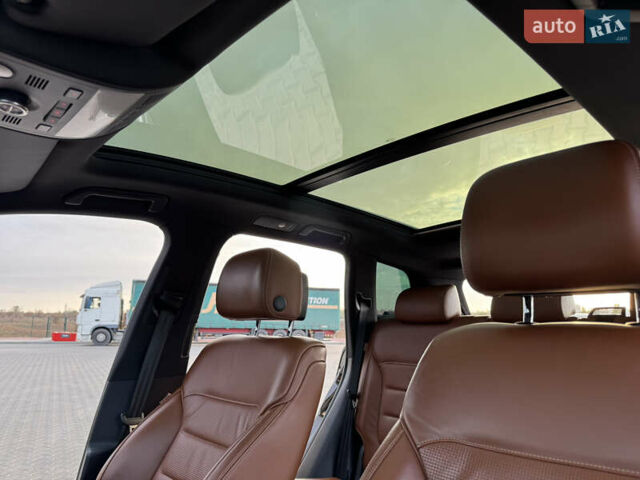 Черный Фольксваген Туарег, объемом двигателя 3 л и пробегом 275 тыс. км за 20999 $, фото 26 на Automoto.ua