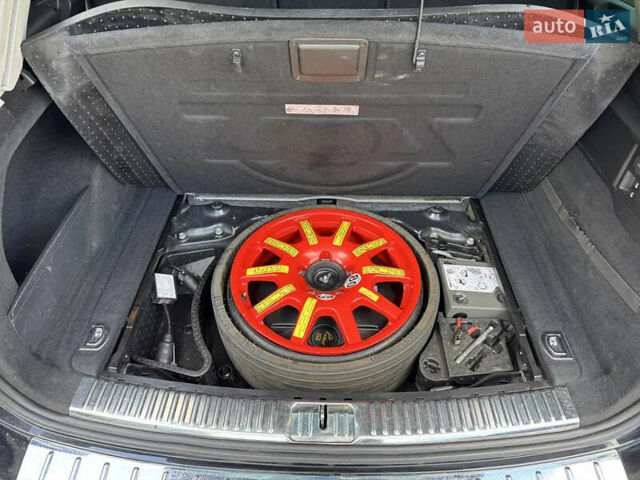 Чорний Фольксваген Туарег, об'ємом двигуна 2.97 л та пробігом 325 тис. км за 18000 $, фото 5 на Automoto.ua