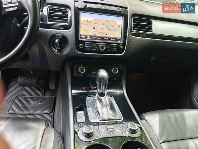 Чорний Фольксваген Туарег, об'ємом двигуна 2.97 л та пробігом 292 тис. км за 22500 $, фото 10 на Automoto.ua