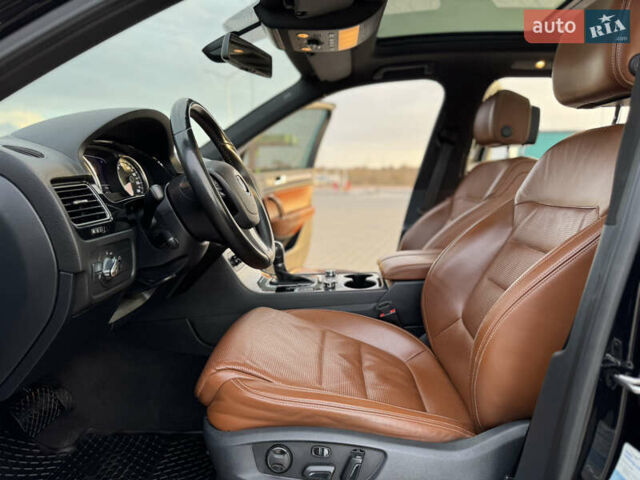 Черный Фольксваген Туарег, объемом двигателя 3 л и пробегом 275 тыс. км за 20999 $, фото 11 на Automoto.ua