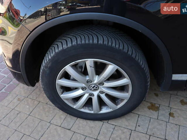 Черный Фольксваген Туарег, объемом двигателя 3 л и пробегом 142 тыс. км за 22900 $, фото 5 на Automoto.ua