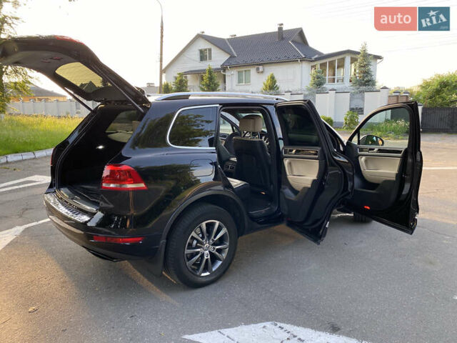 Черный Фольксваген Туарег, объемом двигателя 2.97 л и пробегом 185 тыс. км за 22999 $, фото 36 на Automoto.ua