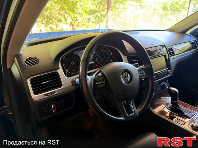 Черный Фольксваген Туарег, объемом двигателя 3 л и пробегом 199 тыс. км за 19800 $, фото 7 на Automoto.ua