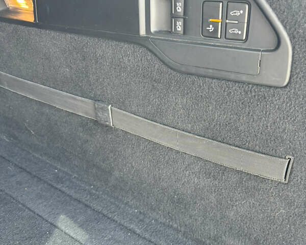 Черный Фольксваген Туарег, объемом двигателя 2.97 л и пробегом 292 тыс. км за 23199 $, фото 12 на Automoto.ua