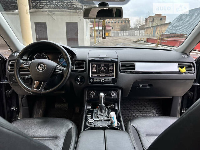 Черный Фольксваген Туарег, объемом двигателя 3 л и пробегом 213 тыс. км за 22300 $, фото 21 на Automoto.ua