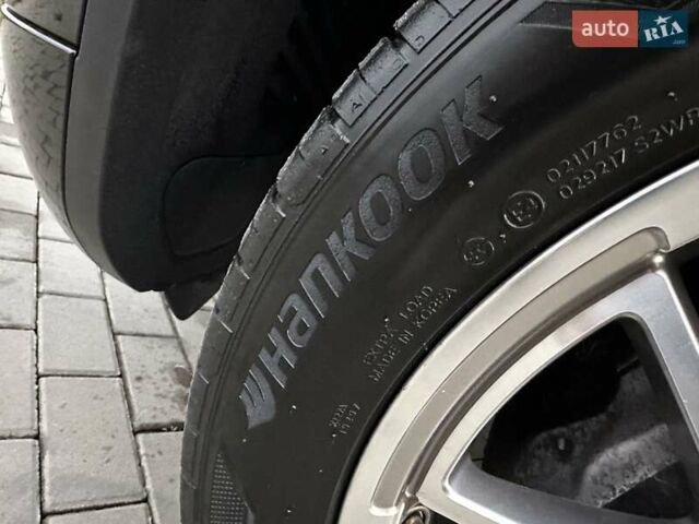 Фольксваген Туарег 2013 в Луцке на Automoto.ua Черный Фольксваген Туарег, объемом двигателя 2.97 л и пробегом 227 тыс. км за 22900 $, фото 7 на Automoto.ua