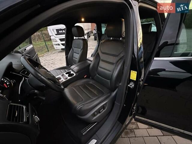 Фольксваген Туарег 2013 в Луцке на Automoto.ua Черный Фольксваген Туарег, объемом двигателя 2.97 л и пробегом 227 тыс. км за 22900 $, фото 14 на Automoto.ua