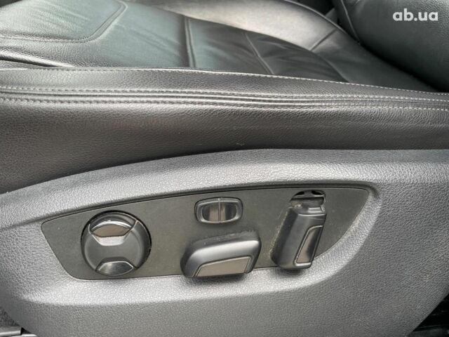 Чорний Фольксваген Туарег, об'ємом двигуна 3 л та пробігом 197 тис. км за 27490 $, фото 24 на Automoto.ua