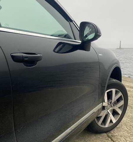 Черный Фольксваген Туарег, объемом двигателя 2.97 л и пробегом 348 тыс. км за 19500 $, фото 8 на Automoto.ua