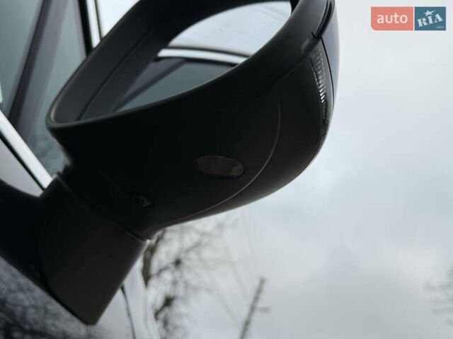 Чорний Фольксваген Туарег, об'ємом двигуна 4.13 л та пробігом 258 тис. км за 28500 $, фото 9 на Automoto.ua