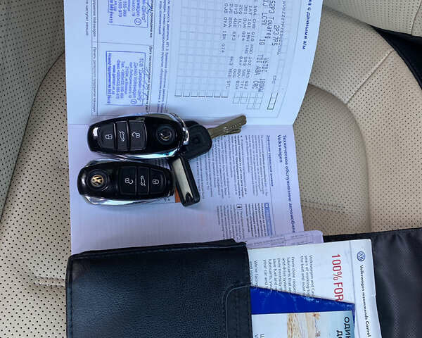 Черный Фольксваген Туарег, объемом двигателя 2.97 л и пробегом 185 тыс. км за 22999 $, фото 78 на Automoto.ua