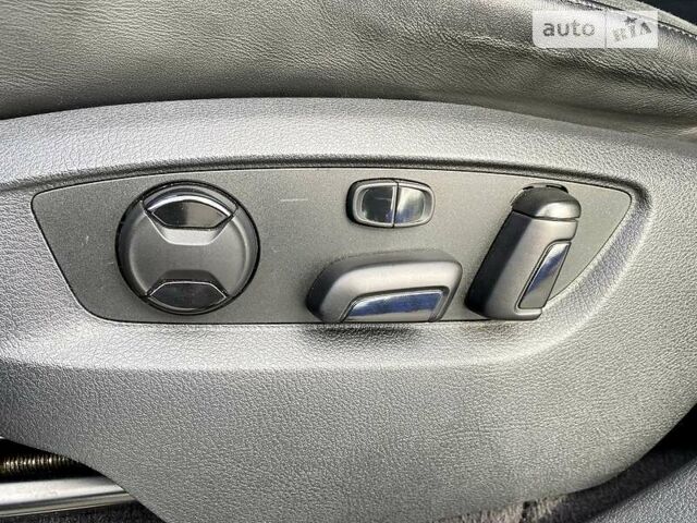 Черный Фольксваген Туарег, объемом двигателя 3 л и пробегом 223 тыс. км за 25500 $, фото 47 на Automoto.ua