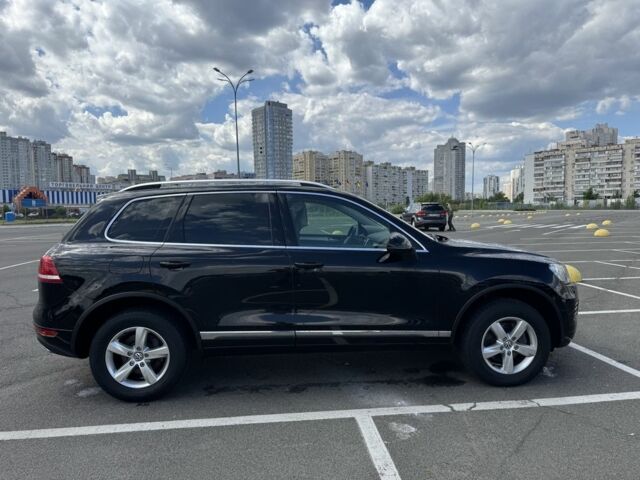 Черный Фольксваген Туарег, объемом двигателя 3 л и пробегом 195 тыс. км за 20950 $, фото 4 на Automoto.ua