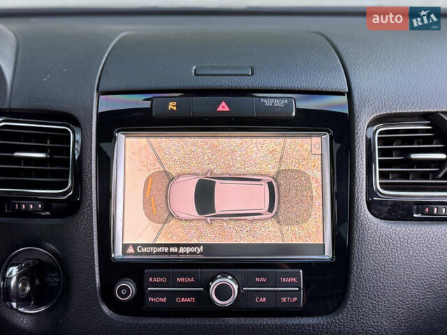 Черный Фольксваген Туарег, объемом двигателя 2.97 л и пробегом 268 тыс. км за 20990 $, фото 23 на Automoto.ua