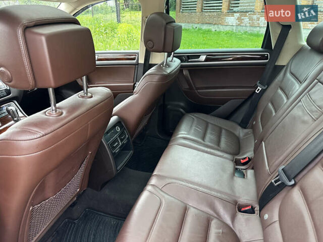 Черный Фольксваген Туарег, объемом двигателя 3 л и пробегом 360 тыс. км за 16200 $, фото 13 на Automoto.ua