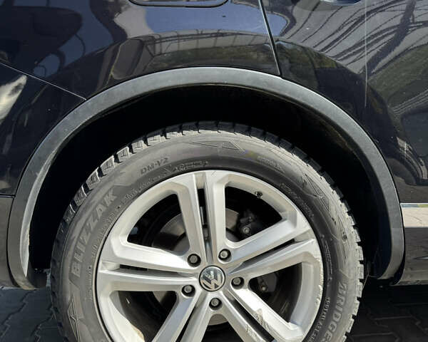 Чорний Фольксваген Туарег, об'ємом двигуна 2.97 л та пробігом 188 тис. км за 19500 $, фото 10 на Automoto.ua