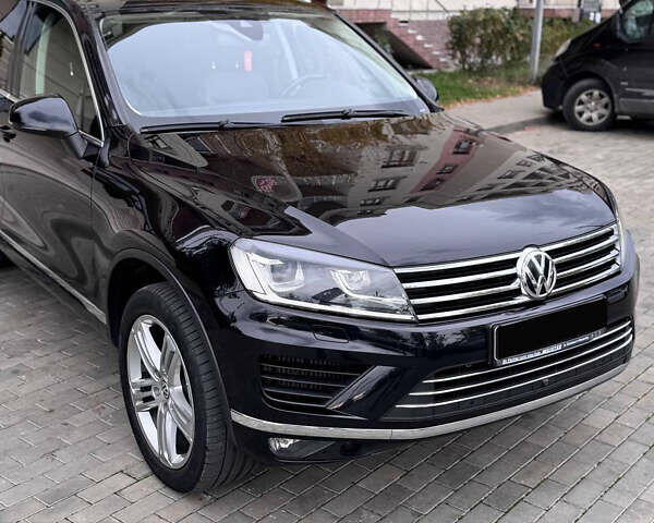 Черный Фольксваген Туарег, объемом двигателя 2.97 л и пробегом 210 тыс. км за 24999 $, фото 1 на Automoto.ua