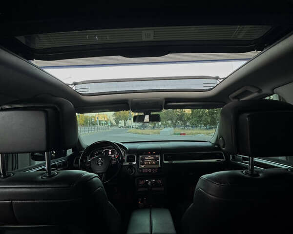 Чорний Фольксваген Туарег, об'ємом двигуна 2.97 л та пробігом 400 тис. км за 19300 $, фото 18 на Automoto.ua