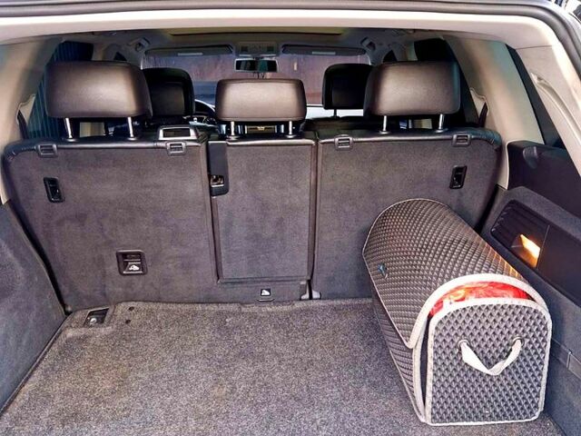 Черный Фольксваген Туарег, объемом двигателя 3 л и пробегом 227 тыс. км за 21000 $, фото 9 на Automoto.ua