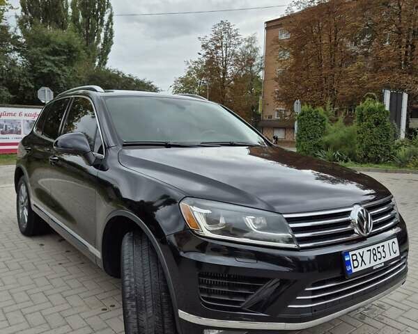 Черный Фольксваген Туарег, объемом двигателя 3 л и пробегом 330 тыс. км за 19999 $, фото 22 на Automoto.ua