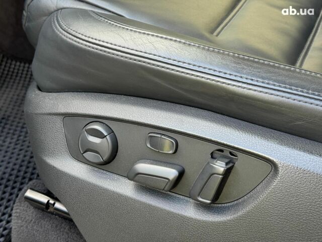 Черный Фольксваген Туарег, объемом двигателя 3 л и пробегом 200 тыс. км за 25790 $, фото 20 на Automoto.ua