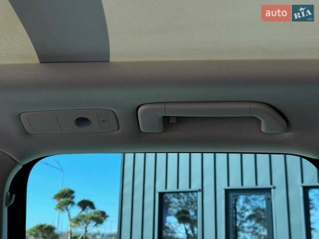 Черный Фольксваген Туарег, объемом двигателя 2.97 л и пробегом 199 тыс. км за 22000 $, фото 32 на Automoto.ua