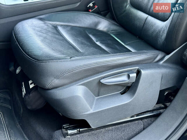 Черный Фольксваген Туарег, объемом двигателя 2.97 л и пробегом 268 тыс. км за 20990 $, фото 31 на Automoto.ua