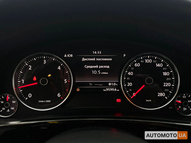 Чорний Фольксваген Туарег, об'ємом двигуна 3 л та пробігом 272 тис. км за 22990 $, фото 19 на Automoto.ua