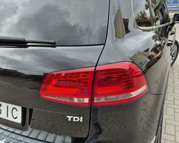 Черный Фольксваген Туарег, объемом двигателя 3 л и пробегом 330 тыс. км за 19999 $, фото 12 на Automoto.ua