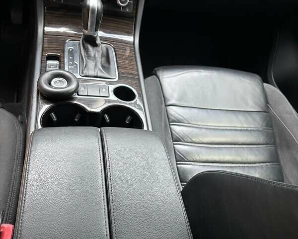 Чорний Фольксваген Туарег, об'ємом двигуна 2.97 л та пробігом 220 тис. км за 24500 $, фото 49 на Automoto.ua