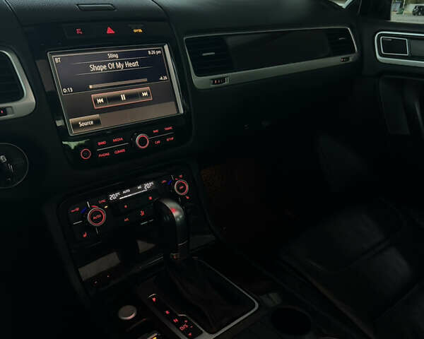 Чорний Фольксваген Туарег, об'ємом двигуна 2.97 л та пробігом 400 тис. км за 19300 $, фото 22 на Automoto.ua