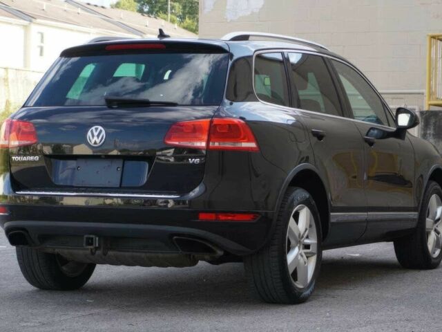 Черный Фольксваген Туарег, объемом двигателя 3.6 л и пробегом 87 тыс. км за 6500 $, фото 5 на Automoto.ua