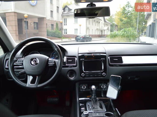 Чорний Фольксваген Туарег, об'ємом двигуна 2.97 л та пробігом 256 тис. км за 18900 $, фото 24 на Automoto.ua