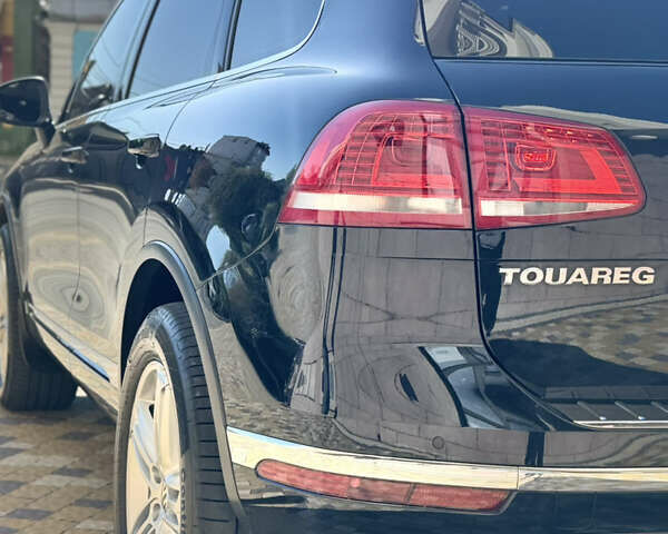 Черный Фольксваген Туарег, объемом двигателя 2.97 л и пробегом 216 тыс. км за 27400 $, фото 7 на Automoto.ua