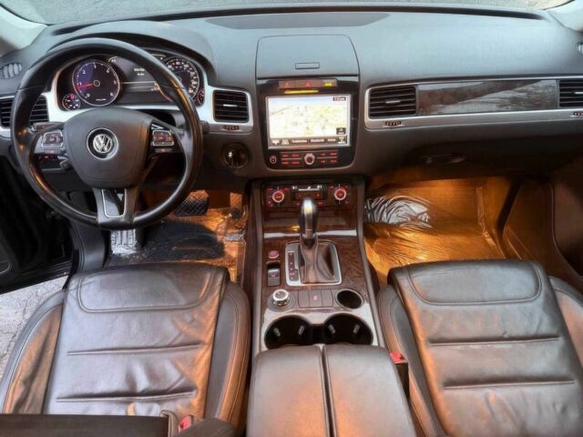 Черный Фольксваген Туарег, объемом двигателя 3 л и пробегом 87 тыс. км за 14600 $, фото 9 на Automoto.ua