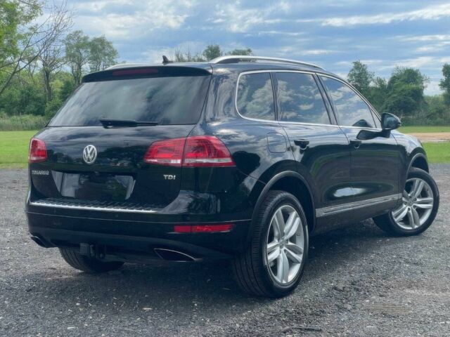 Черный Фольксваген Туарег, объемом двигателя 3 л и пробегом 87 тыс. км за 9000 $, фото 4 на Automoto.ua