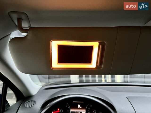 Черный Фольксваген Туарег, объемом двигателя 3 л и пробегом 245 тыс. км за 19500 $, фото 26 на Automoto.ua