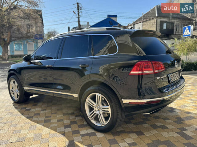 Черный Фольксваген Туарег, объемом двигателя 2.97 л и пробегом 216 тыс. км за 27400 $, фото 6 на Automoto.ua