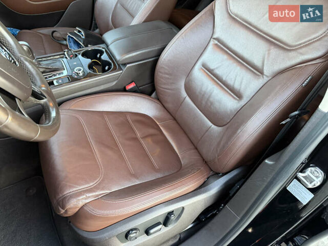 Чорний Фольксваген Туарег, об'ємом двигуна 2.97 л та пробігом 204 тис. км за 26999 $, фото 9 на Automoto.ua