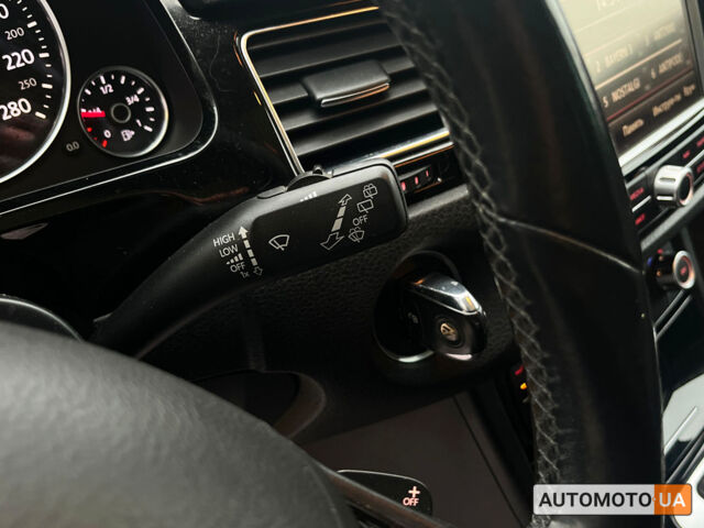 Чорний Фольксваген Туарег, об'ємом двигуна 3 л та пробігом 272 тис. км за 22990 $, фото 18 на Automoto.ua