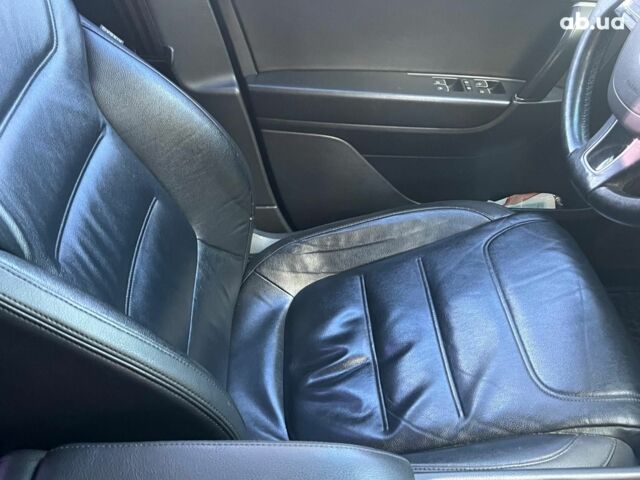 Черный Фольксваген Туарег, объемом двигателя 3 л и пробегом 374 тыс. км за 19990 $, фото 21 на Automoto.ua