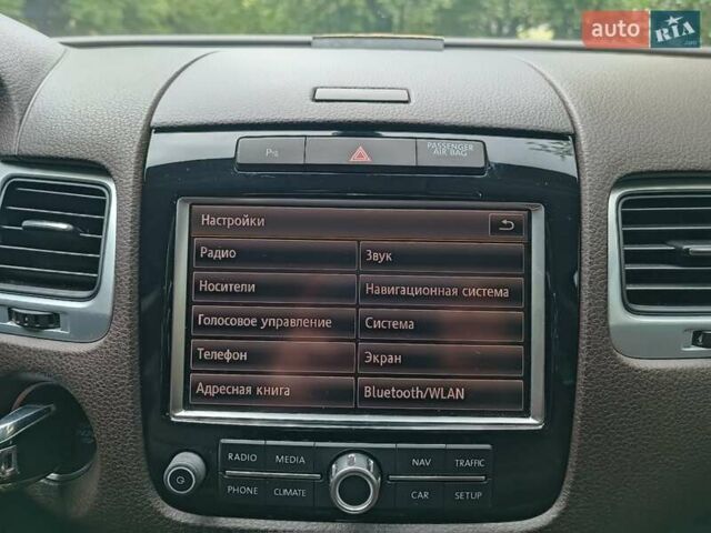 Чорний Фольксваген Туарег, об'ємом двигуна 2.97 л та пробігом 242 тис. км за 25500 $, фото 86 на Automoto.ua