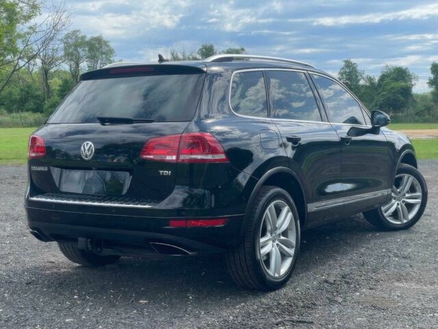 Черный Фольксваген Туарег, объемом двигателя 3 л и пробегом 90 тыс. км за 4200 $, фото 4 на Automoto.ua