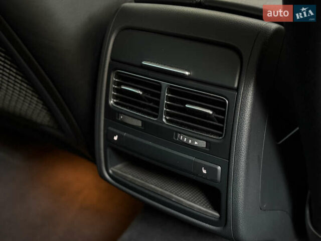 Чорний Фольксваген Туарег, об'ємом двигуна 2.97 л та пробігом 225 тис. км за 27500 $, фото 42 на Automoto.ua