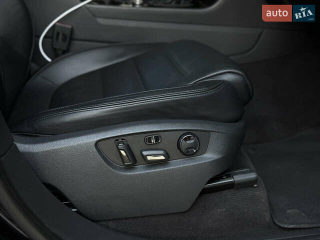 Чорний Фольксваген Туарег, об'ємом двигуна 2.97 л та пробігом 225 тис. км за 27500 $, фото 46 на Automoto.ua