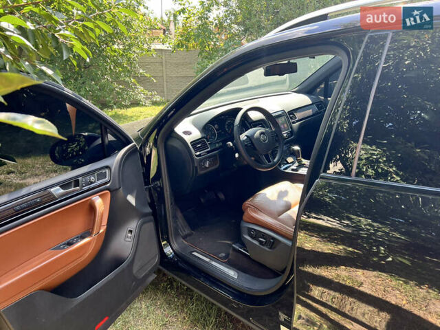 Черный Фольксваген Туарег, объемом двигателя 2.97 л и пробегом 183 тыс. км за 26500 $, фото 8 на Automoto.ua